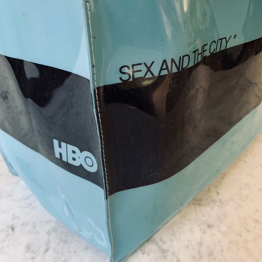 RARE Sex and the City x HBO VIP Goodie Bag - Picture 8 of 8